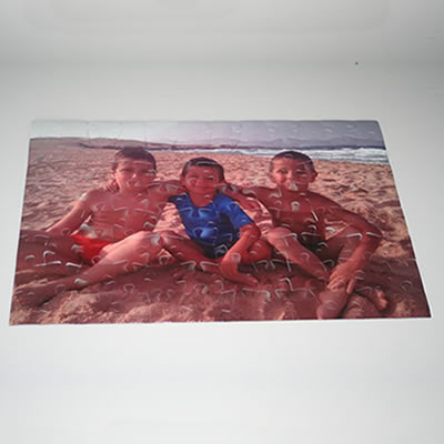 Detalle de Puzzle personalizado magnético de 126 piezas